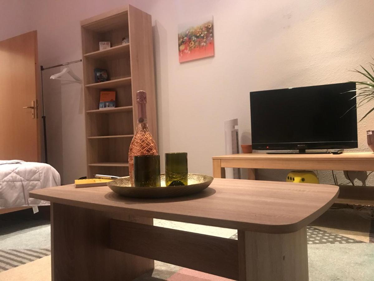 Piano Apartment In Halle Center - Netflix - Free Wifi 1 Exteriér fotografie